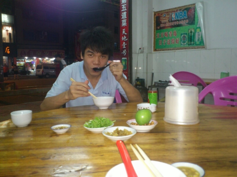 浅时光的第二张照片--玉林闪婚服务中心